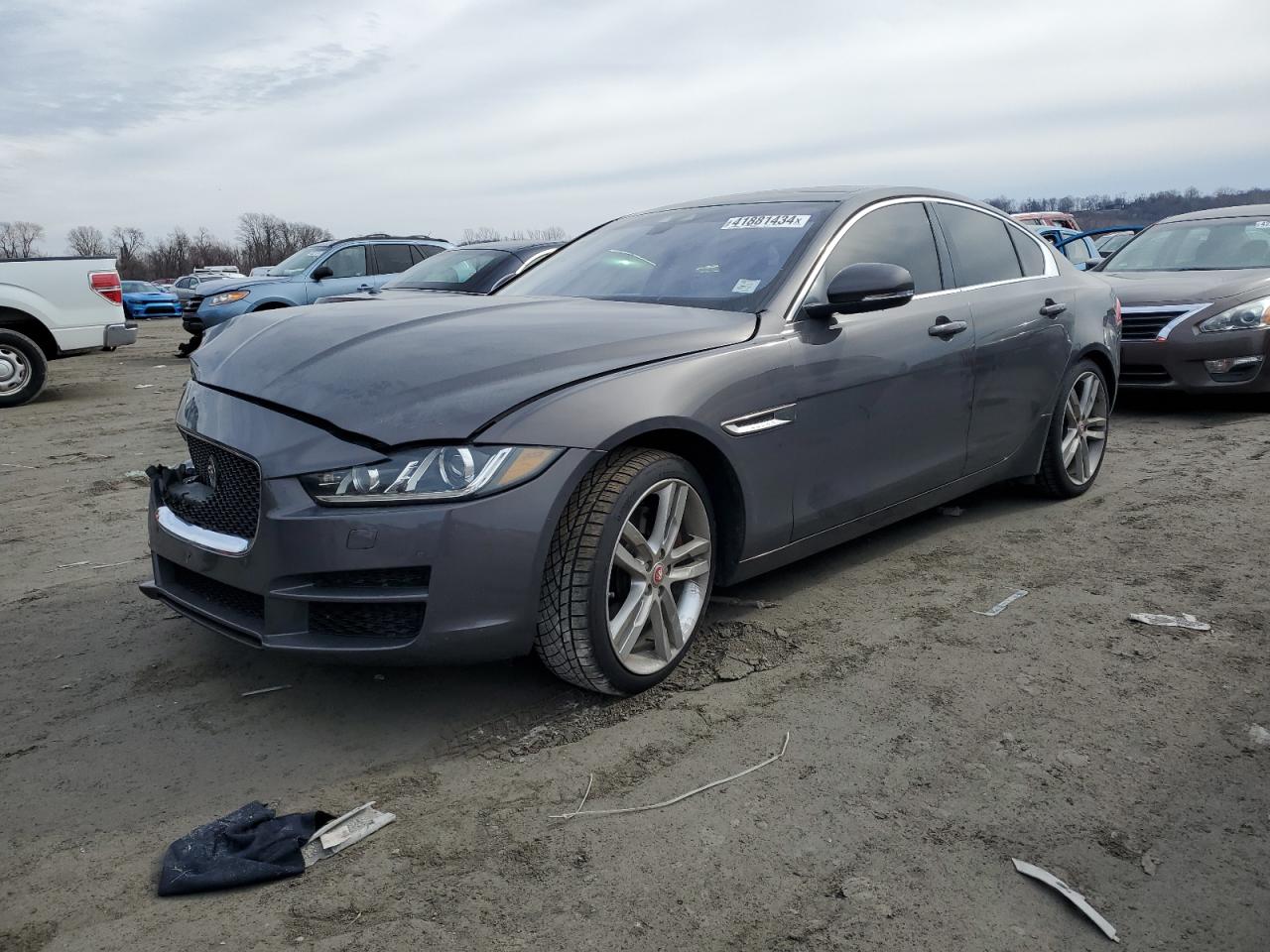 2017 JAGUAR XE PRESTIGE