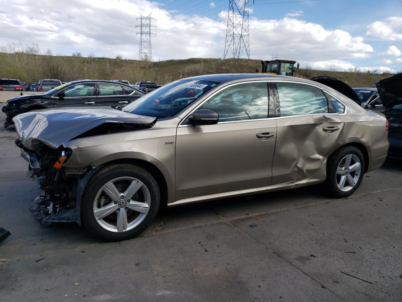 2015 VOLKSWAGEN PASSAT S