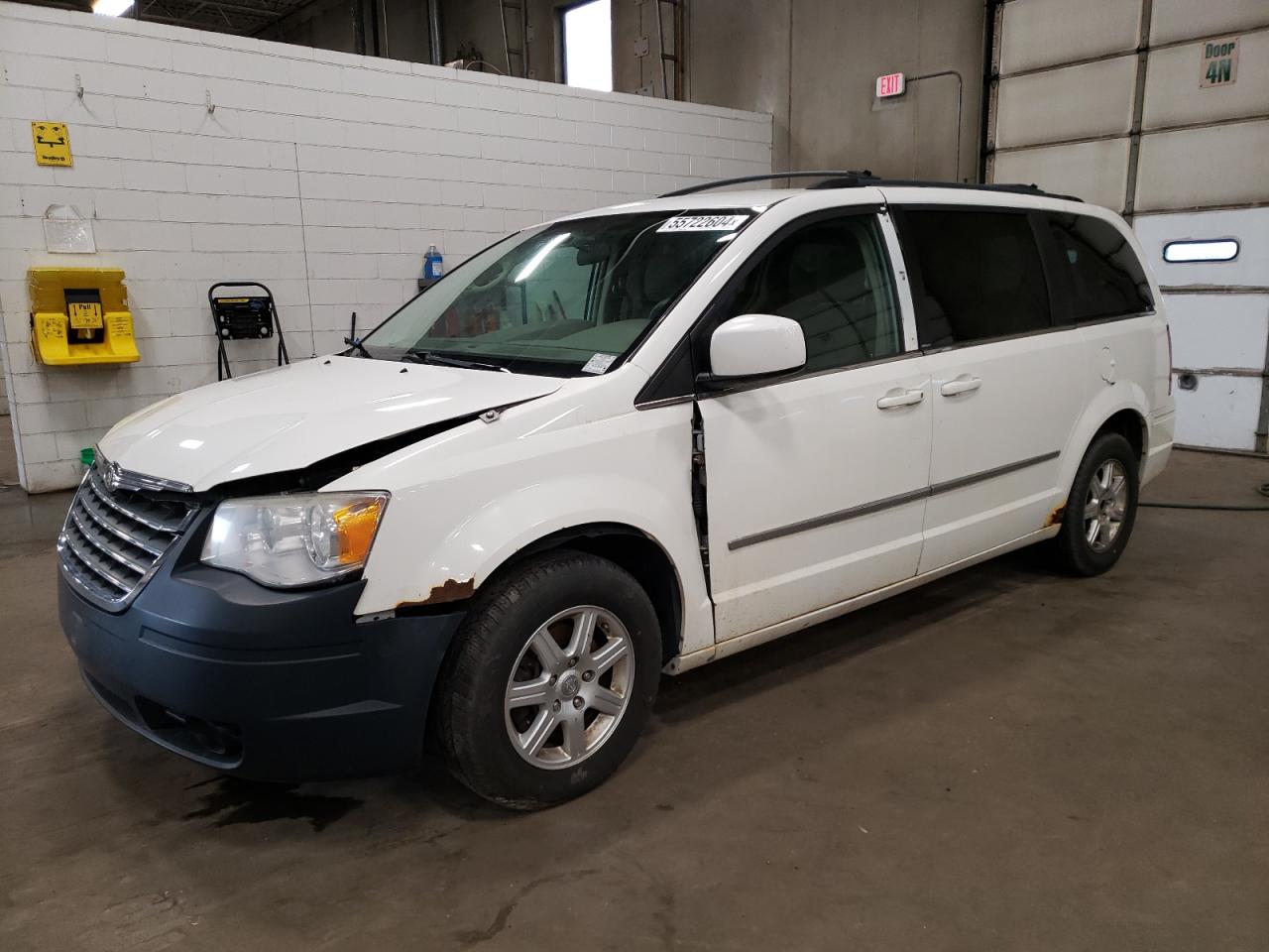 2010 CHRYSLER TOWN & COUNTRY TOURING