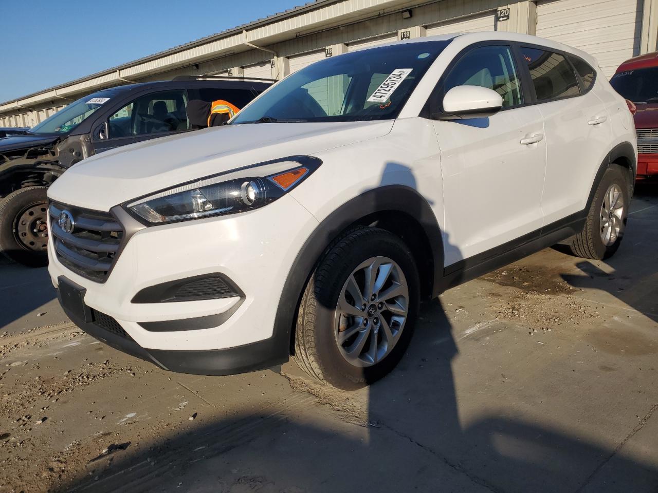 2016 HYUNDAI TUCSON SE