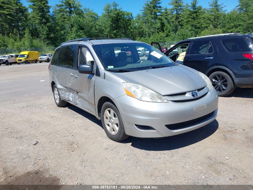 2010 TOYOTA SIENNA LE