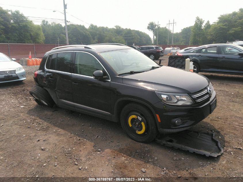 2016 VOLKSWAGEN TIGUAN SE