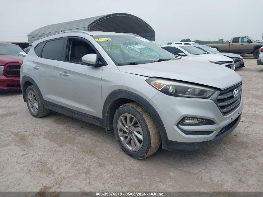 2016 HYUNDAI TUCSON SE