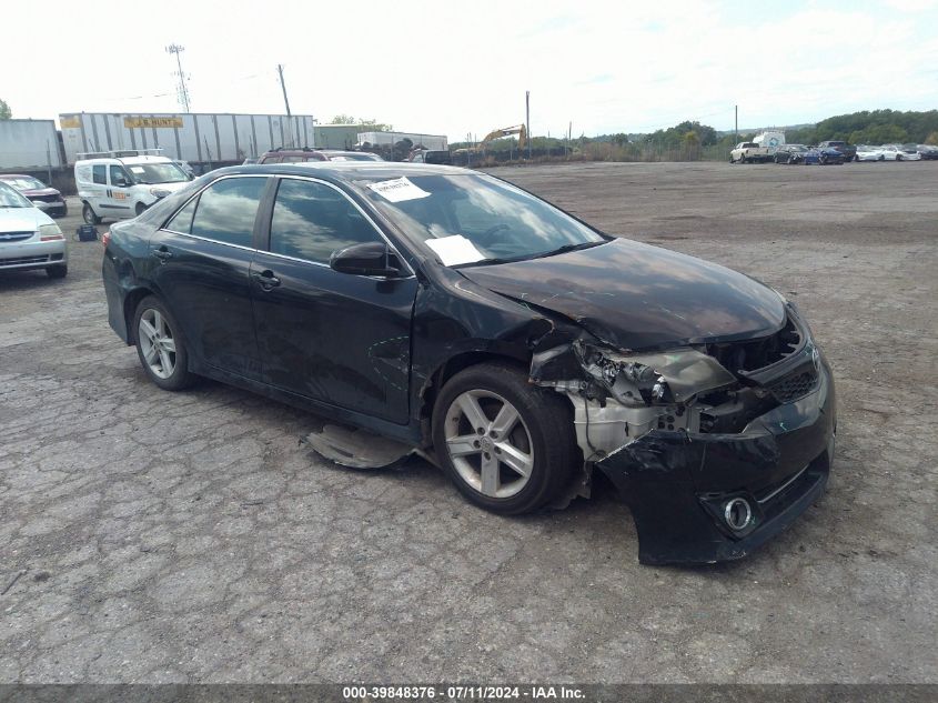 2013 TOYOTA CAMRY SE