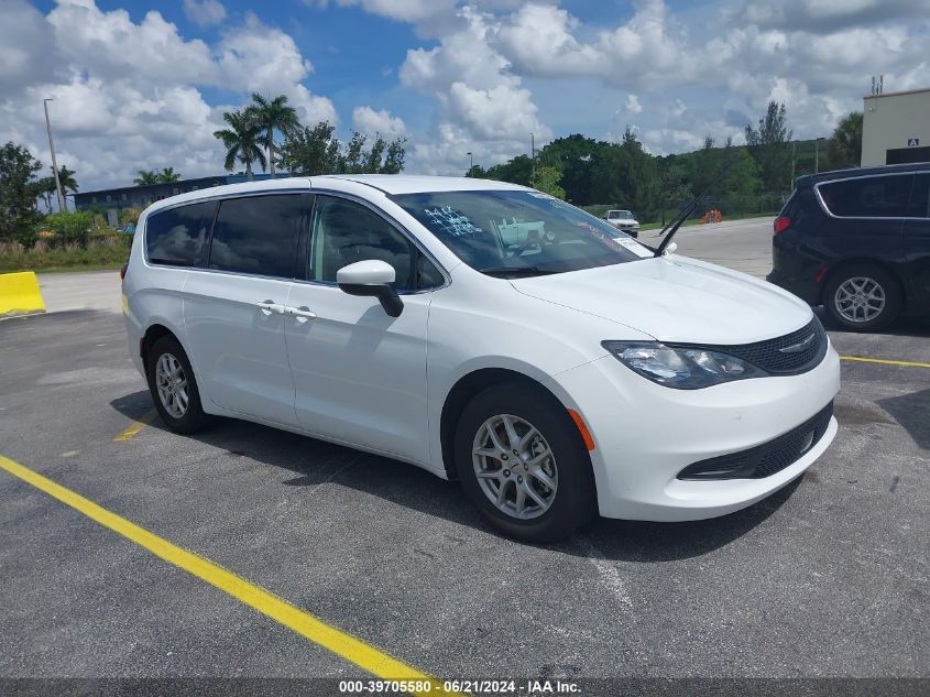 2022 CHRYSLER VOYAGER LX