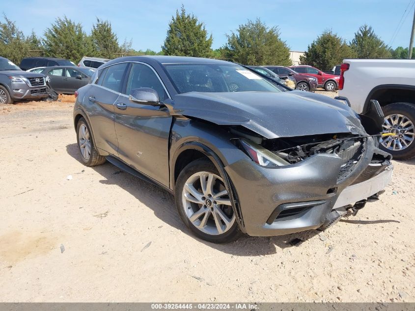 2017 INFINITI QX30 LUXURY