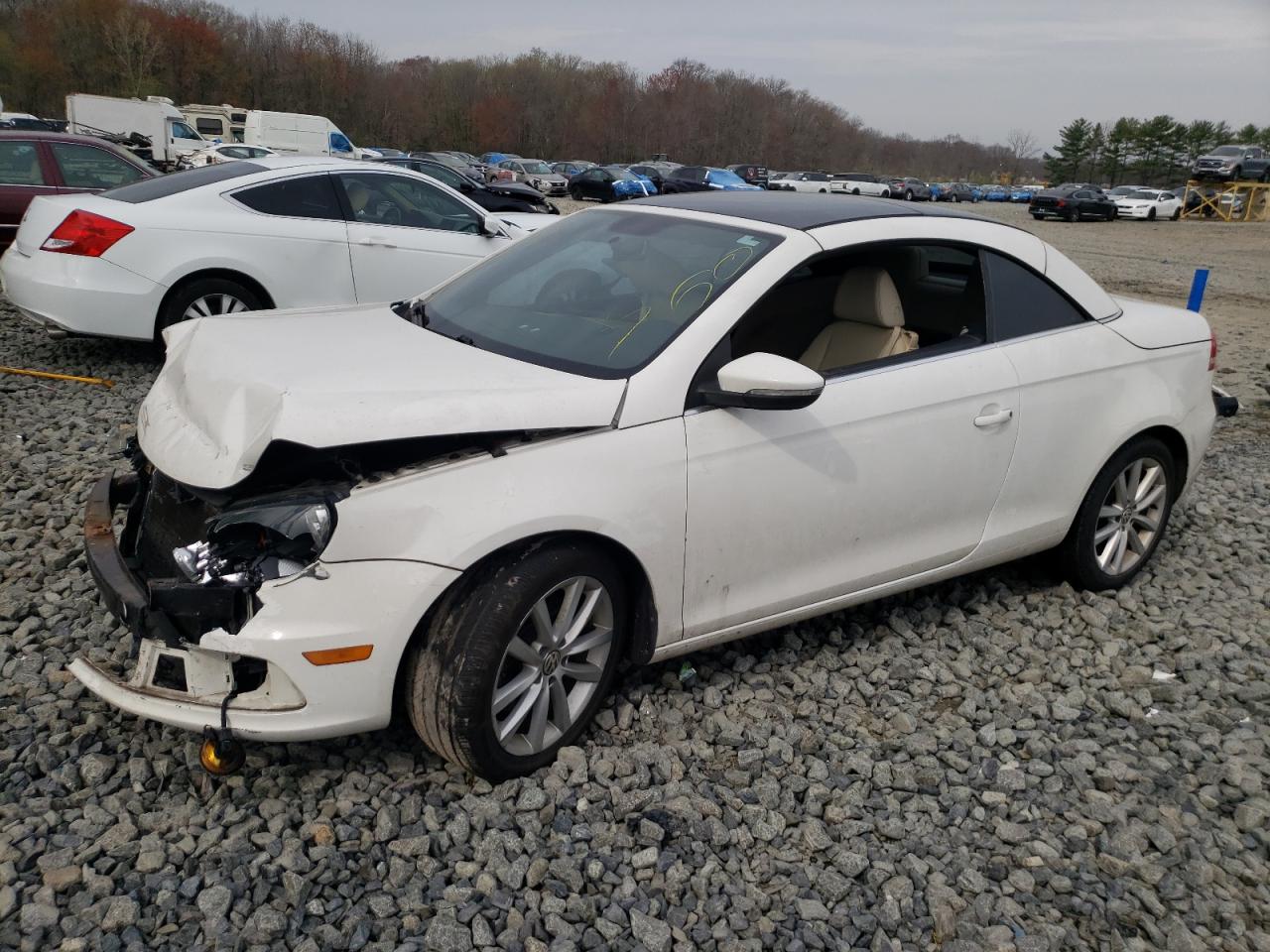 2014 VOLKSWAGEN EOS KOMFORT