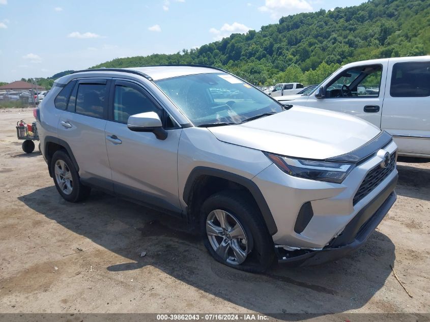 2023 TOYOTA RAV4 XLE