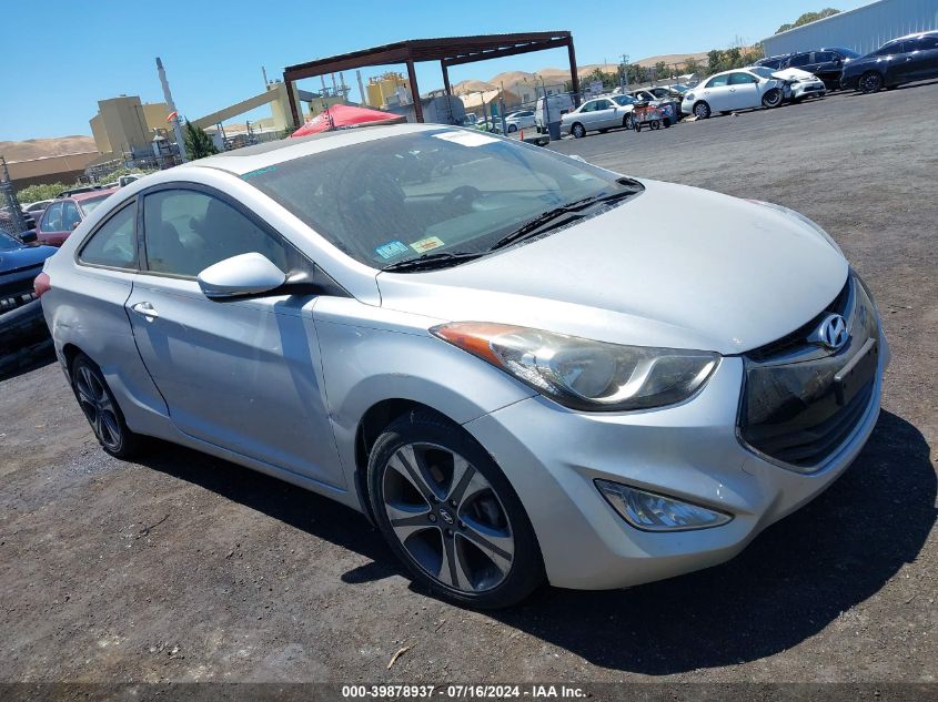 2013 HYUNDAI ELANTRA SE