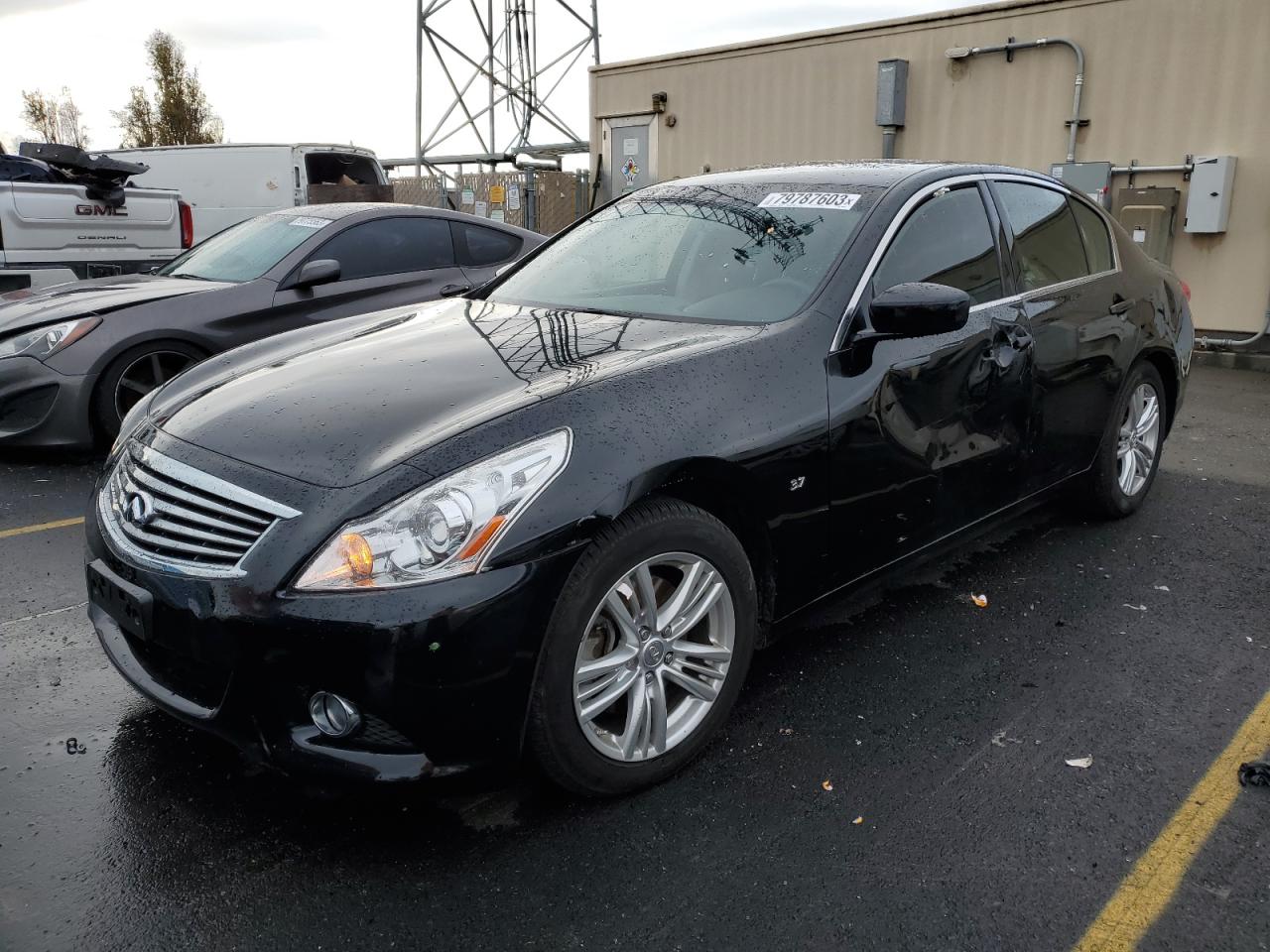 2015 INFINITI Q40