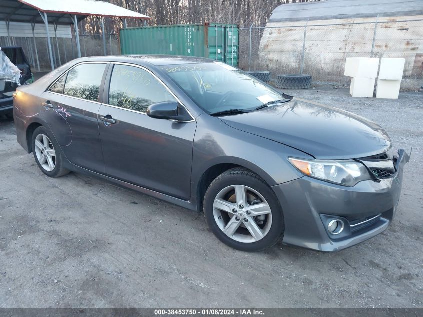 2012 TOYOTA CAMRY SE