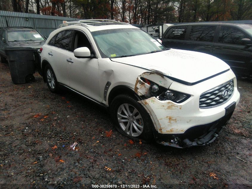 2011 INFINITI FX35