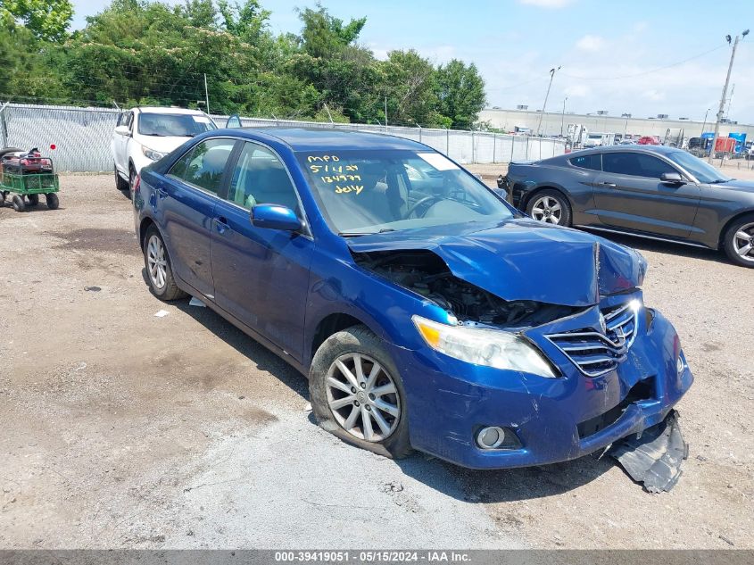 2011 TOYOTA CAMRY XLE