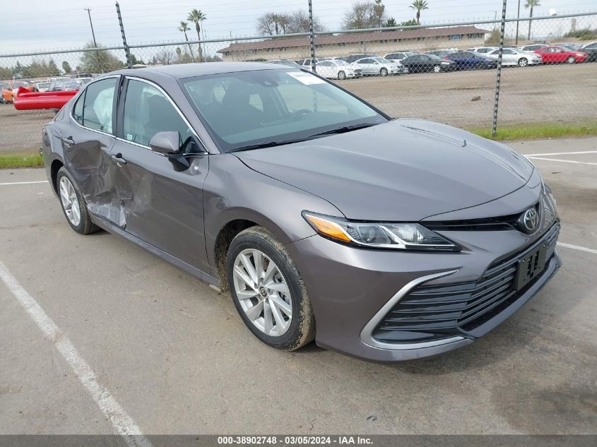 2024 TOYOTA CAMRY LE