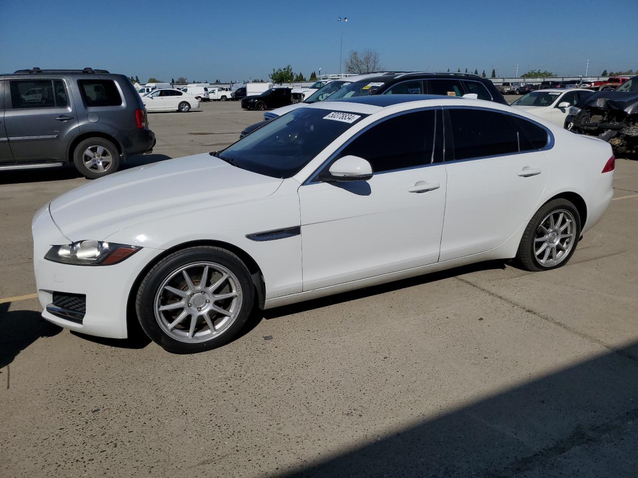 2016 JAGUAR XF PREMIUM