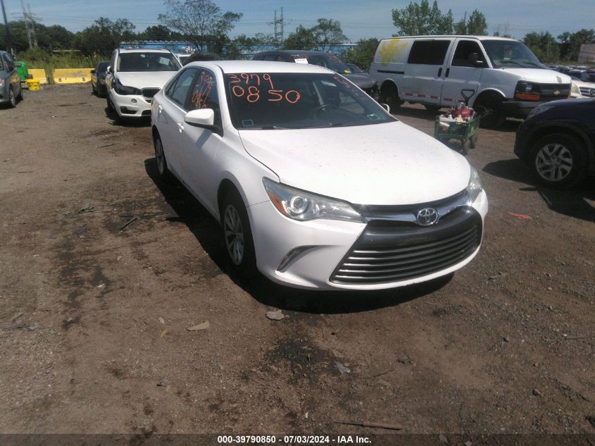 2015 TOYOTA CAMRY LE