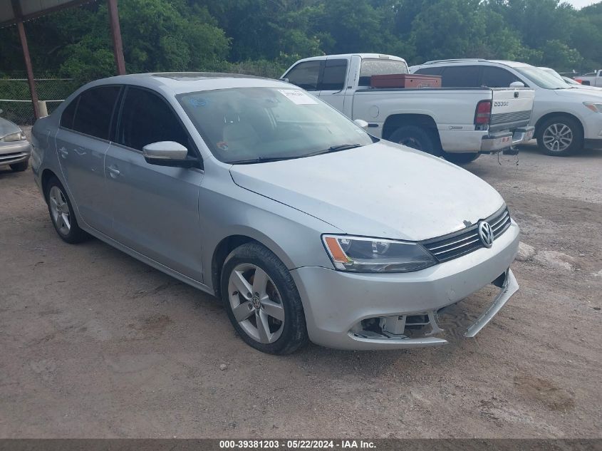 2013 VOLKSWAGEN JETTA 2.0L TDI