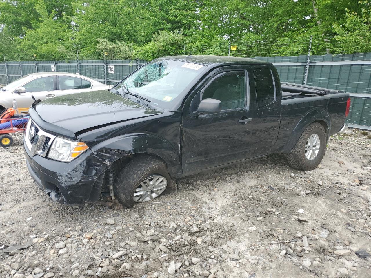 2015 NISSAN FRONTIER SV