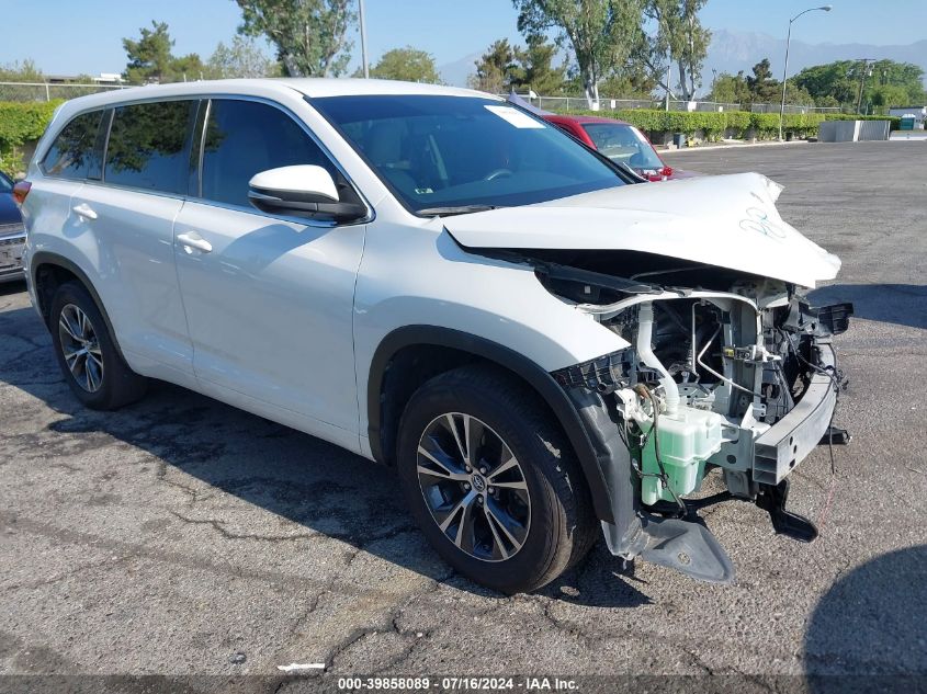 2018 TOYOTA HIGHLANDER LE