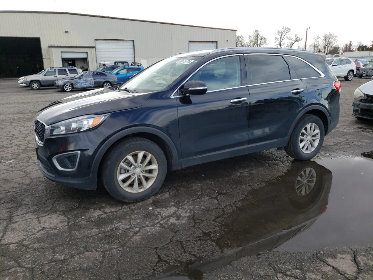 2017 KIA SORENTO LX