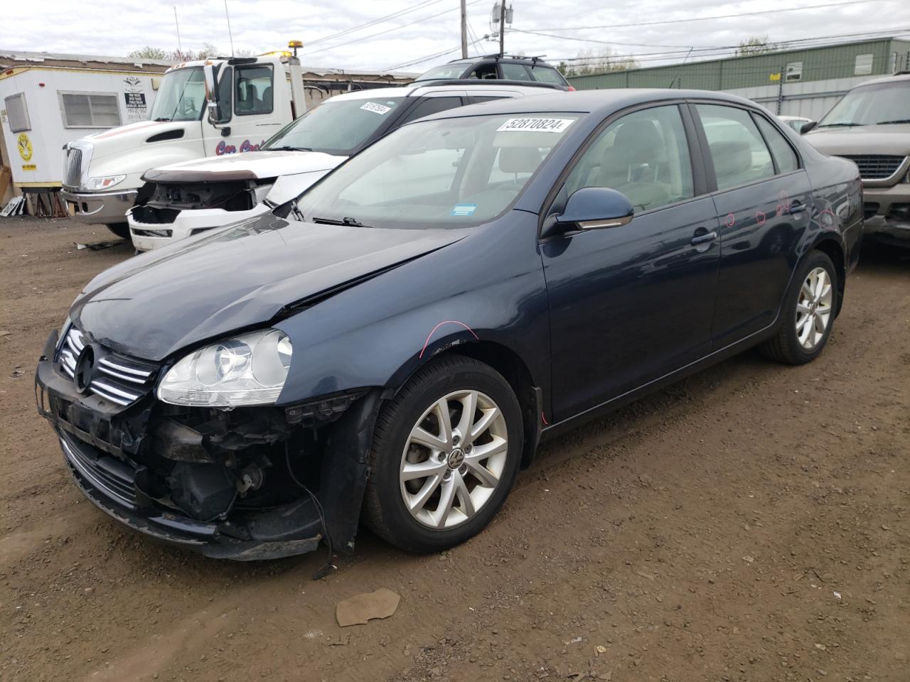 2010 VOLKSWAGEN JETTA LIMITED