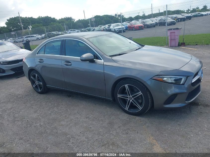 2019 MERCEDES-BENZ A 220