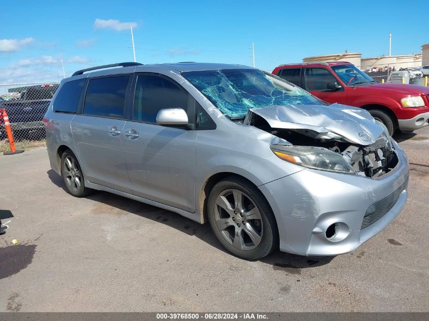 2017 TOYOTA SIENNA SE PREMIUM 8 PASSENGER