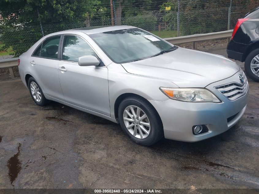 2011 TOYOTA CAMRY XLE