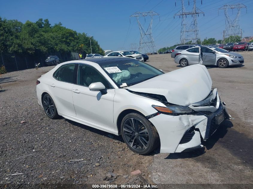 2019 TOYOTA CAMRY XSE