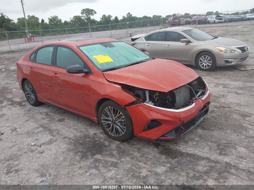 2023 KIA FORTE GT LINE