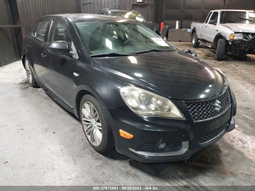 2011 SUZUKI KIZASHI SPORT GTS