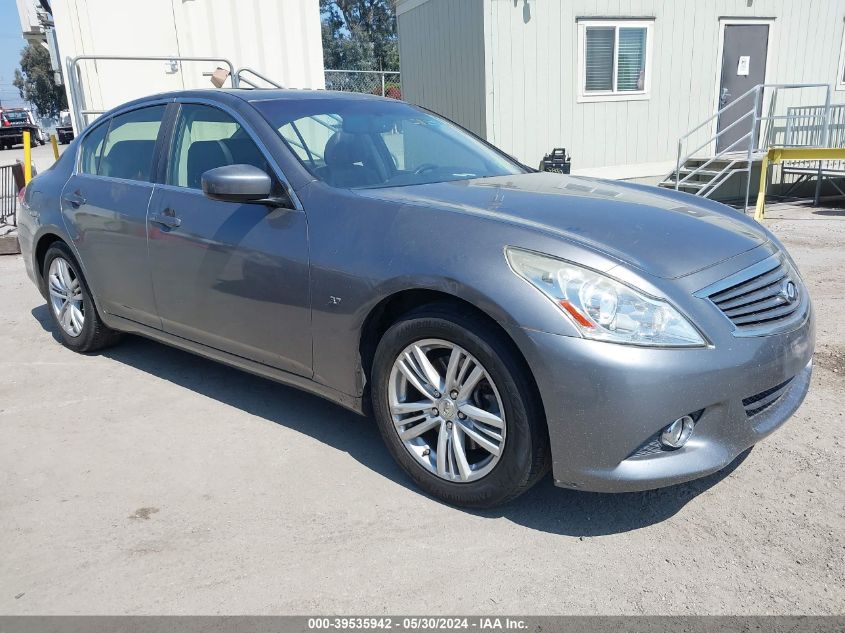 2015 INFINITI Q40