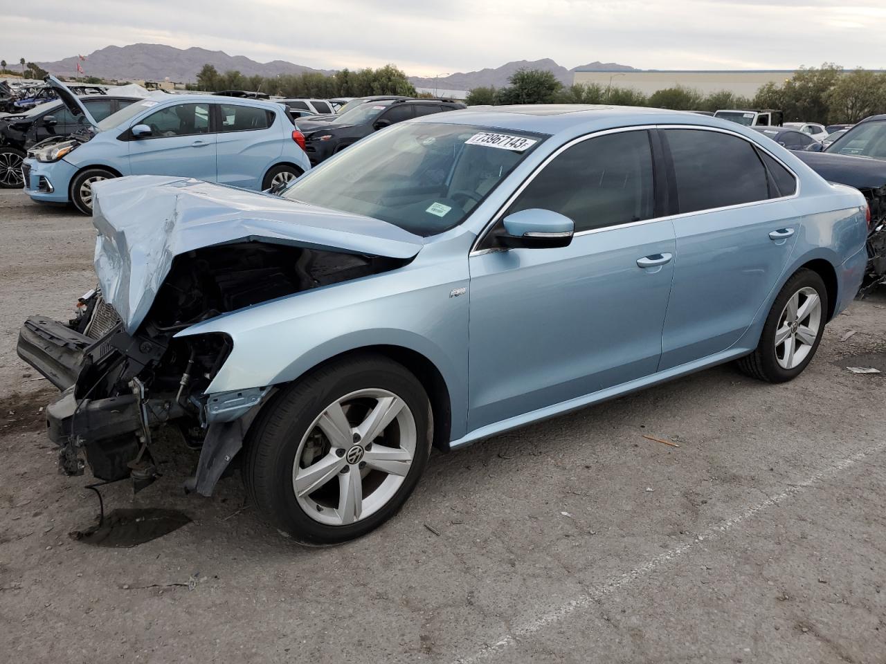 2013 VOLKSWAGEN PASSAT SE