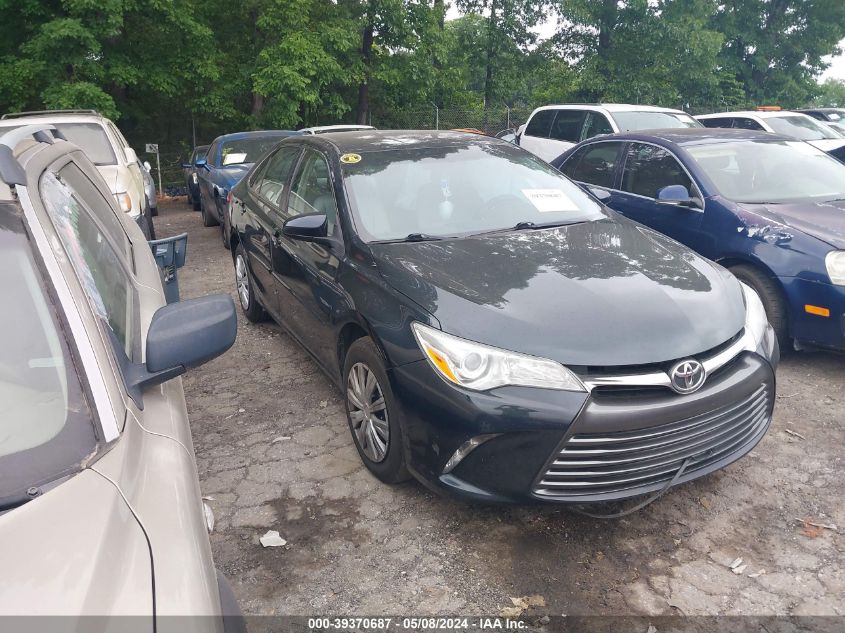 2015 TOYOTA CAMRY LE