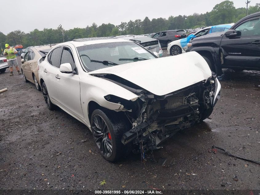 2016 INFINITI Q70 3.7X