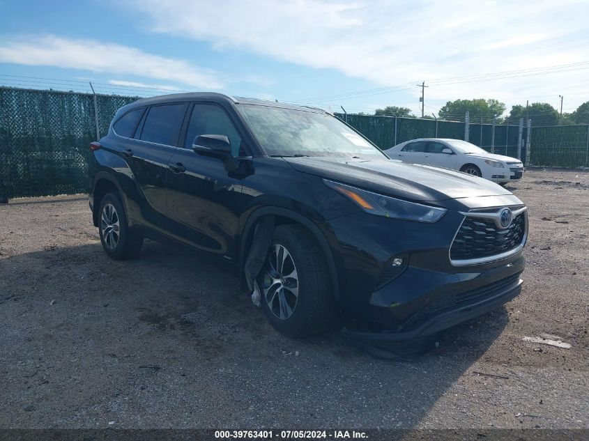 2023 TOYOTA HIGHLANDER HYBRID XLE