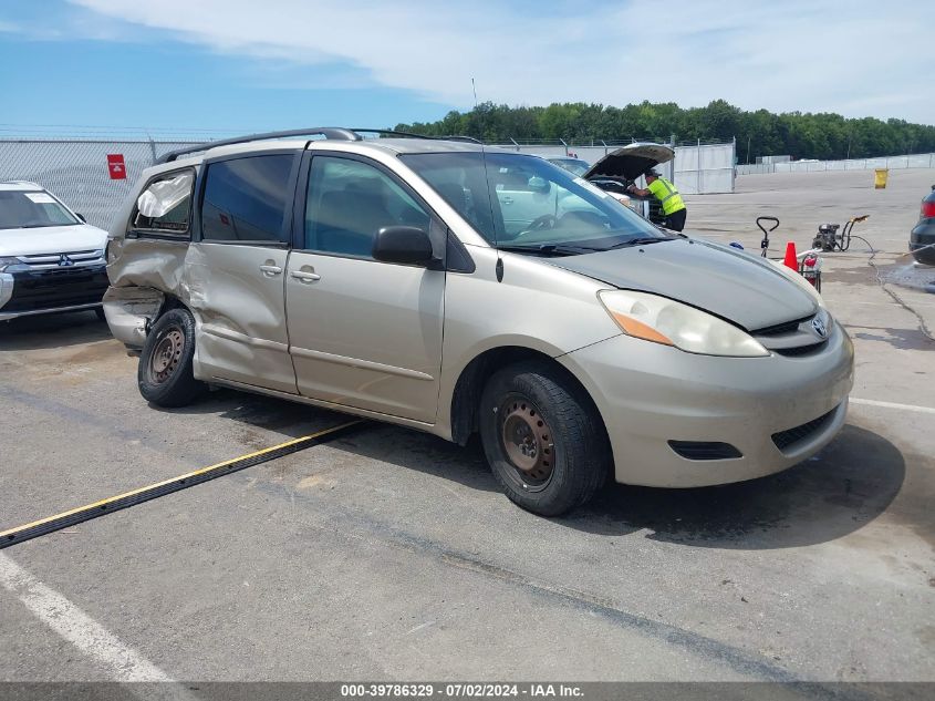 2010 TOYOTA SIENNA LE