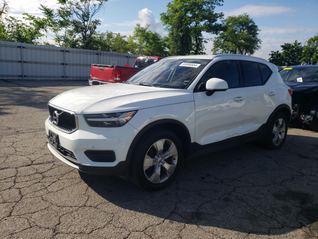 2020 VOLVO XC40 T5 MOMENTUM