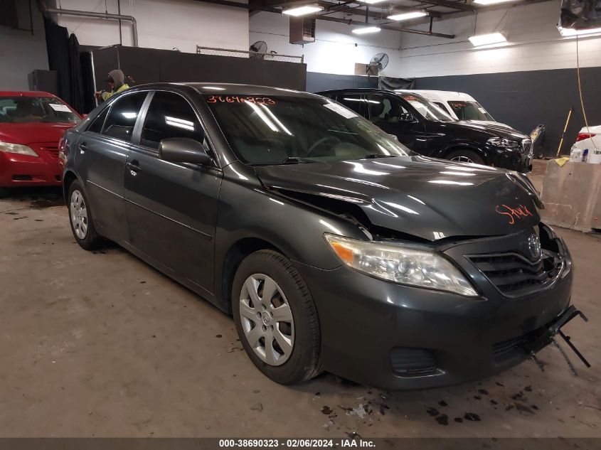 2011 TOYOTA CAMRY LE