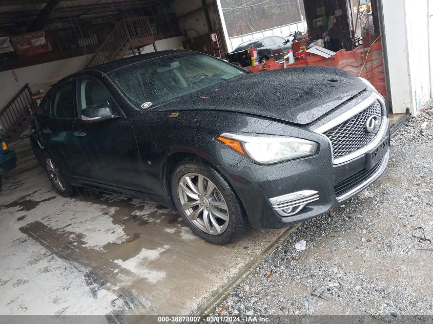 2017 INFINITI Q70 3.7X