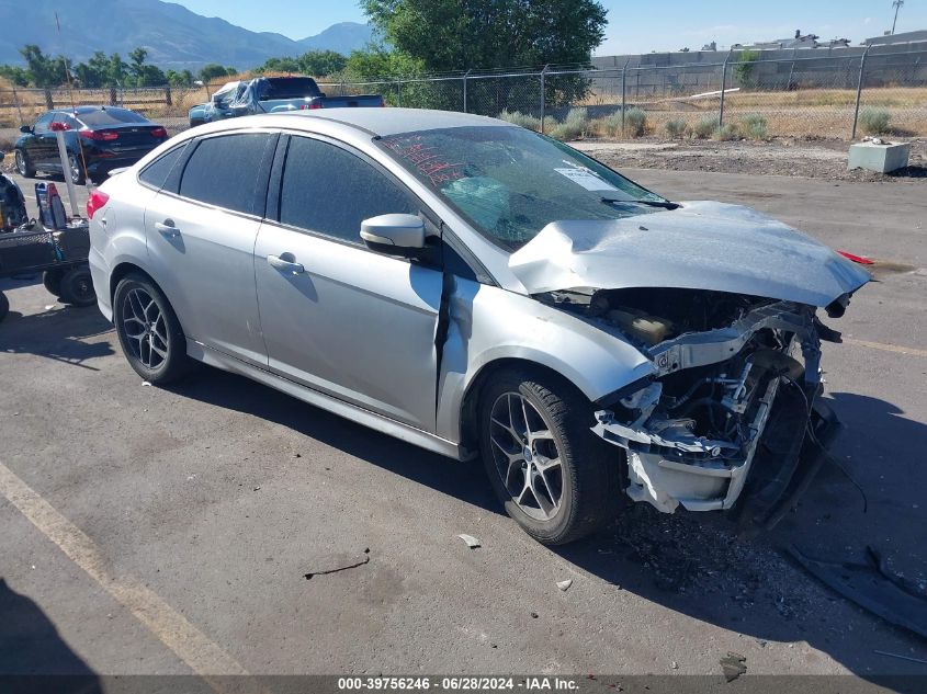 2015 FORD FOCUS SE