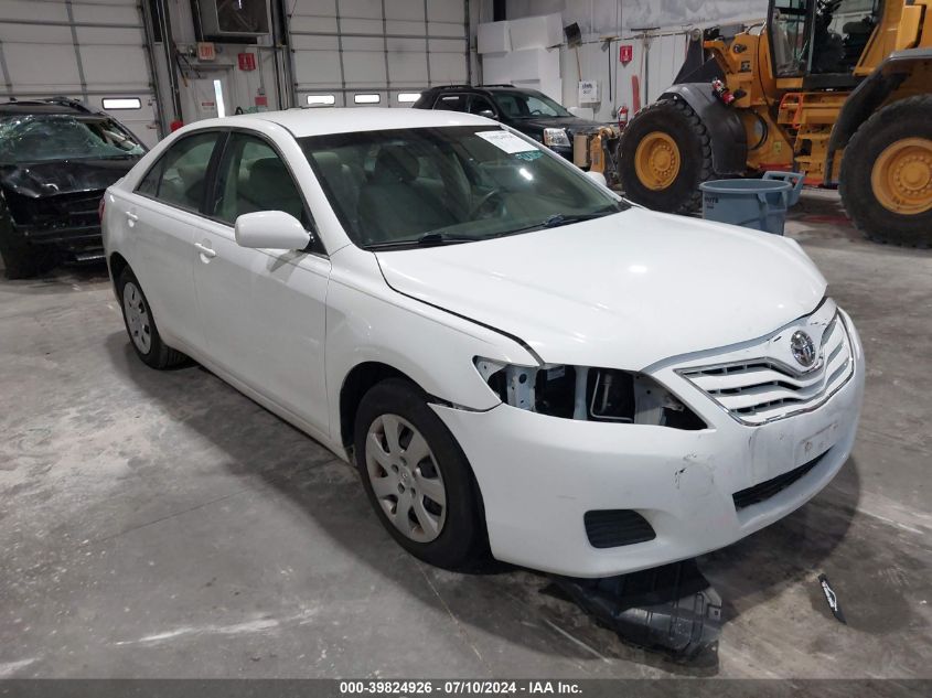 2011 TOYOTA CAMRY LE