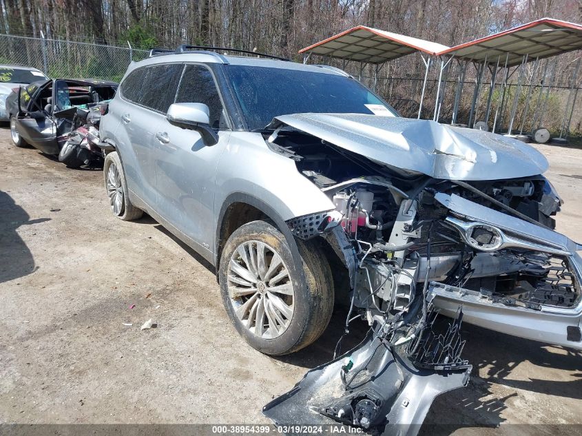 2023 TOYOTA HIGHLANDER HYBRID PLATINUM