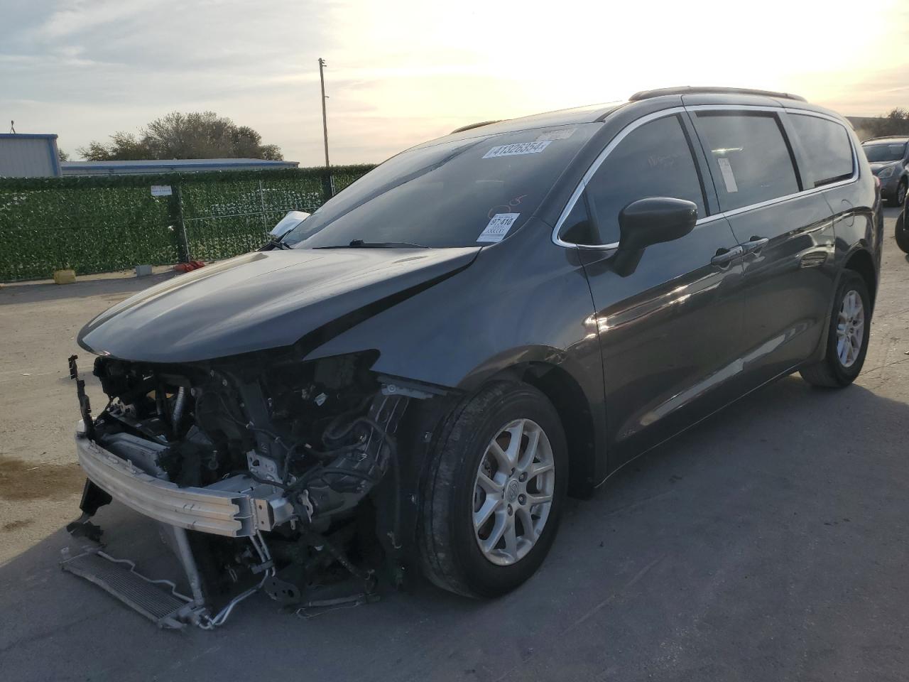 2020 CHRYSLER VOYAGER LXI