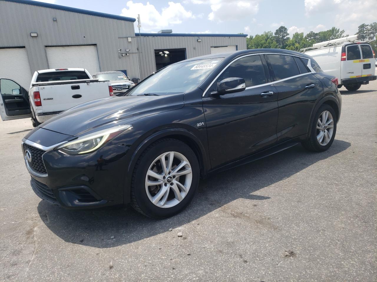 2018 INFINITI QX30 BASE