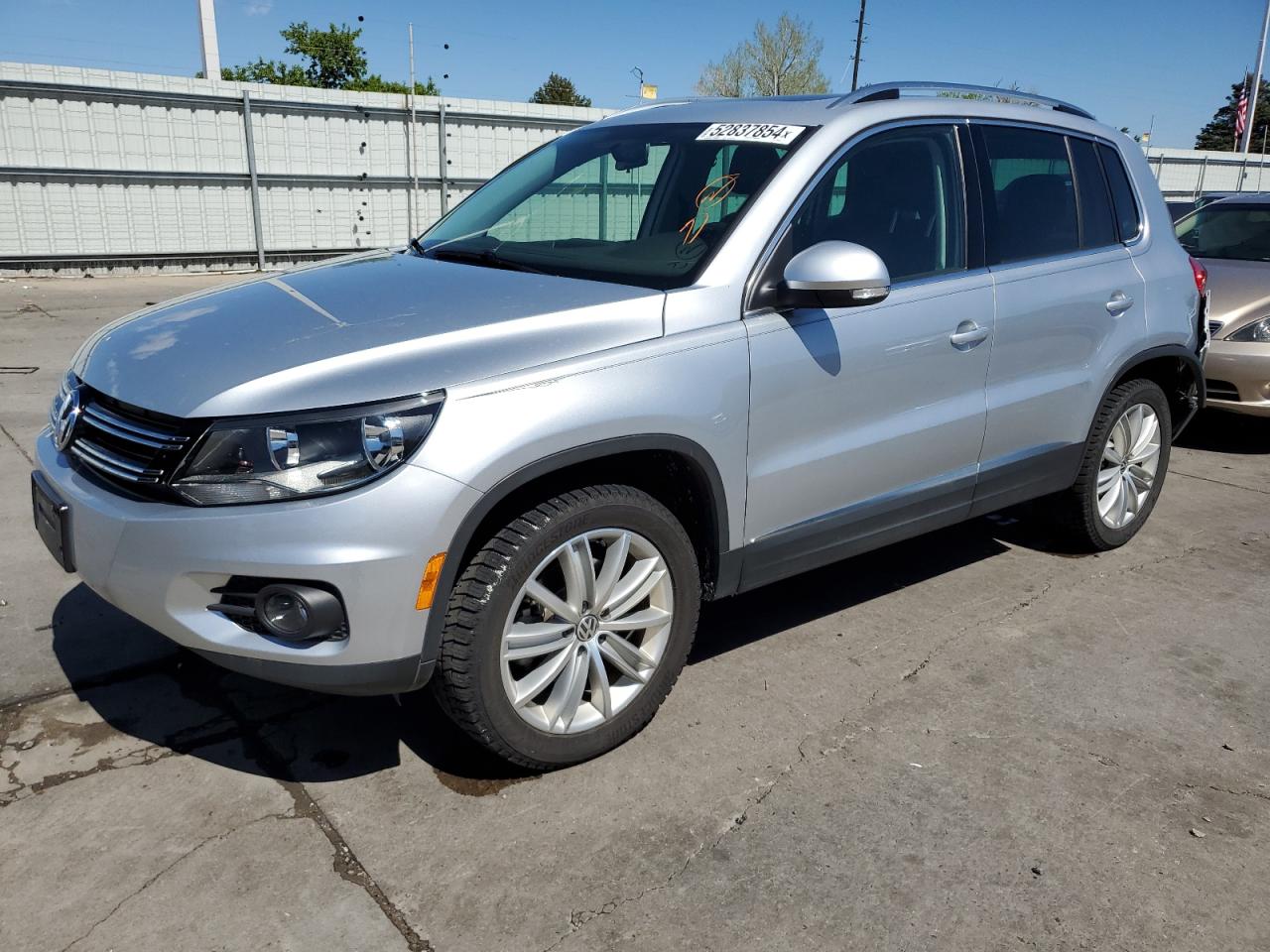 2015 VOLKSWAGEN TIGUAN S