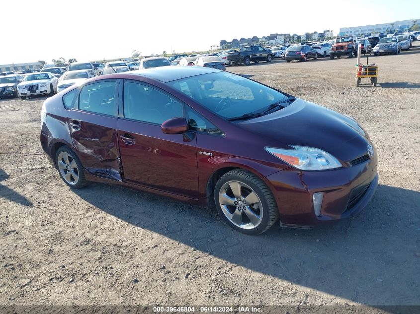 2013 TOYOTA PRIUS THREE SE