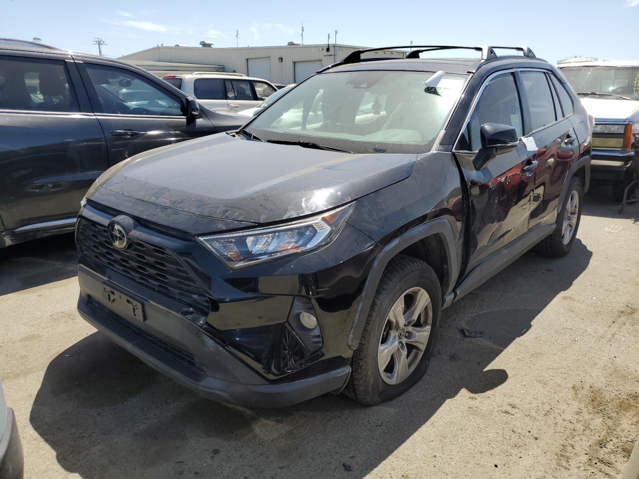 2019 TOYOTA RAV4 XLE