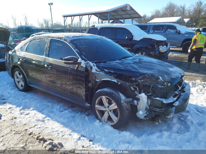 2013 VOLKSWAGEN PASSAT 2.0L TDI SE