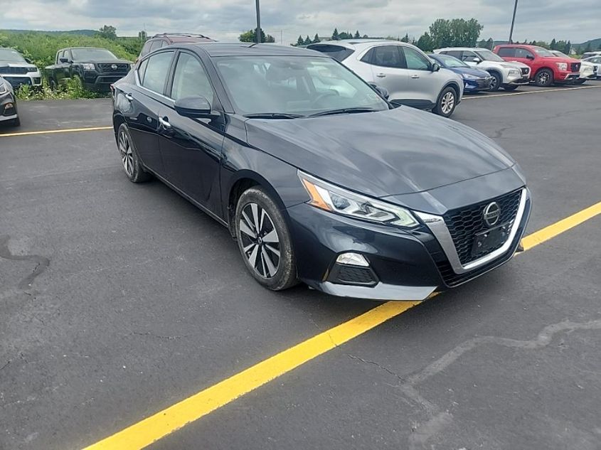 2021 NISSAN ALTIMA SV